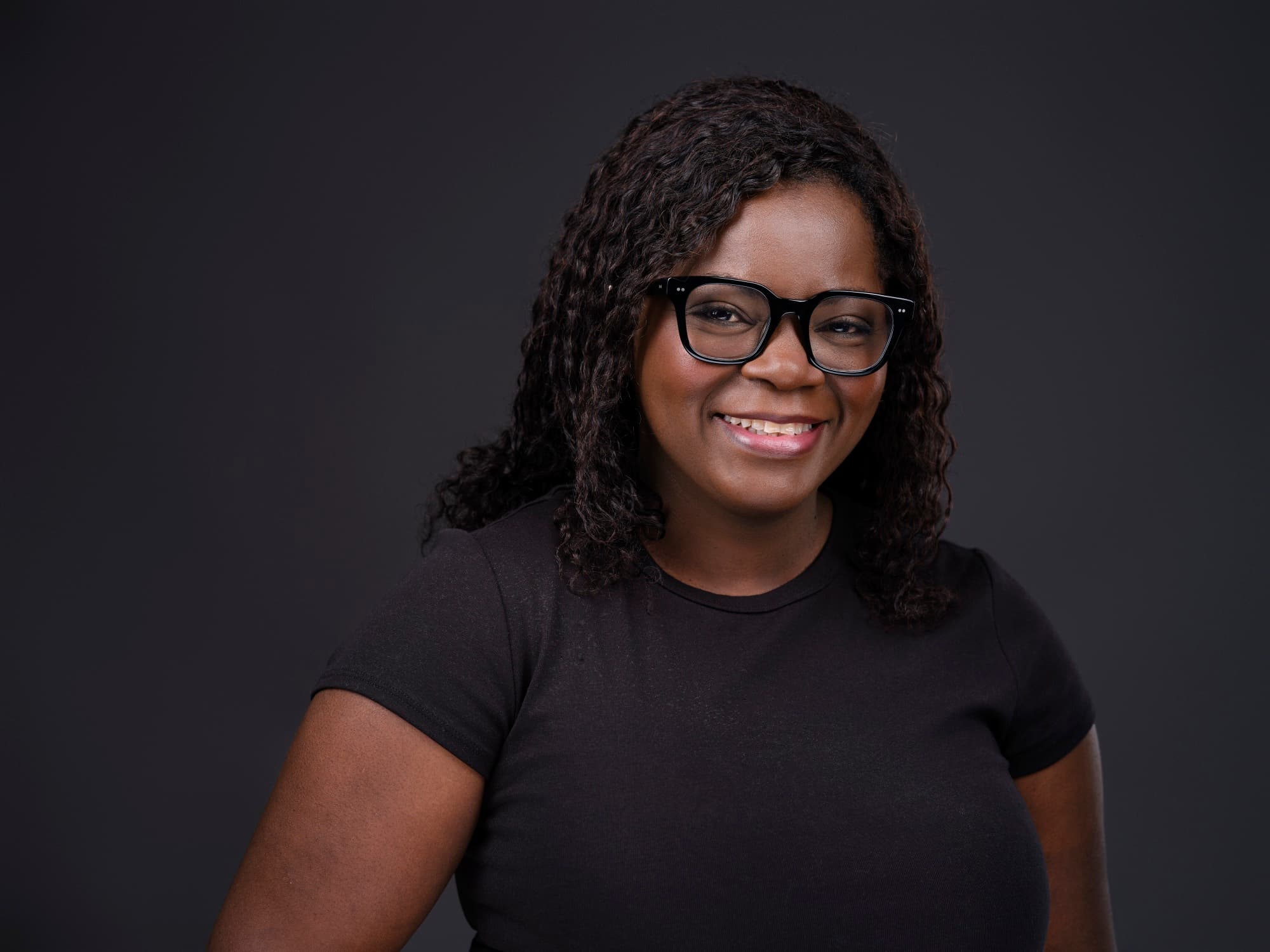 Portrait de Marthe Foka, candidate au poste de conseillère scolaire du CEPEO dans la Zone 6.